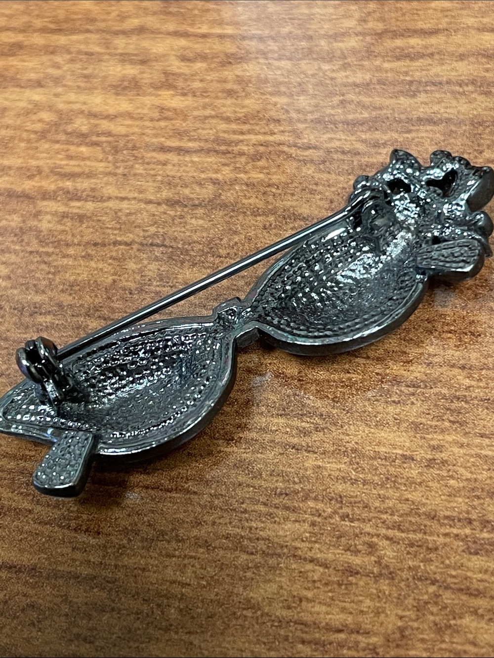 Vintage Rhinestone-Embellished Black Cat-Eye sunglasses Brooch - Picture 4 of 5